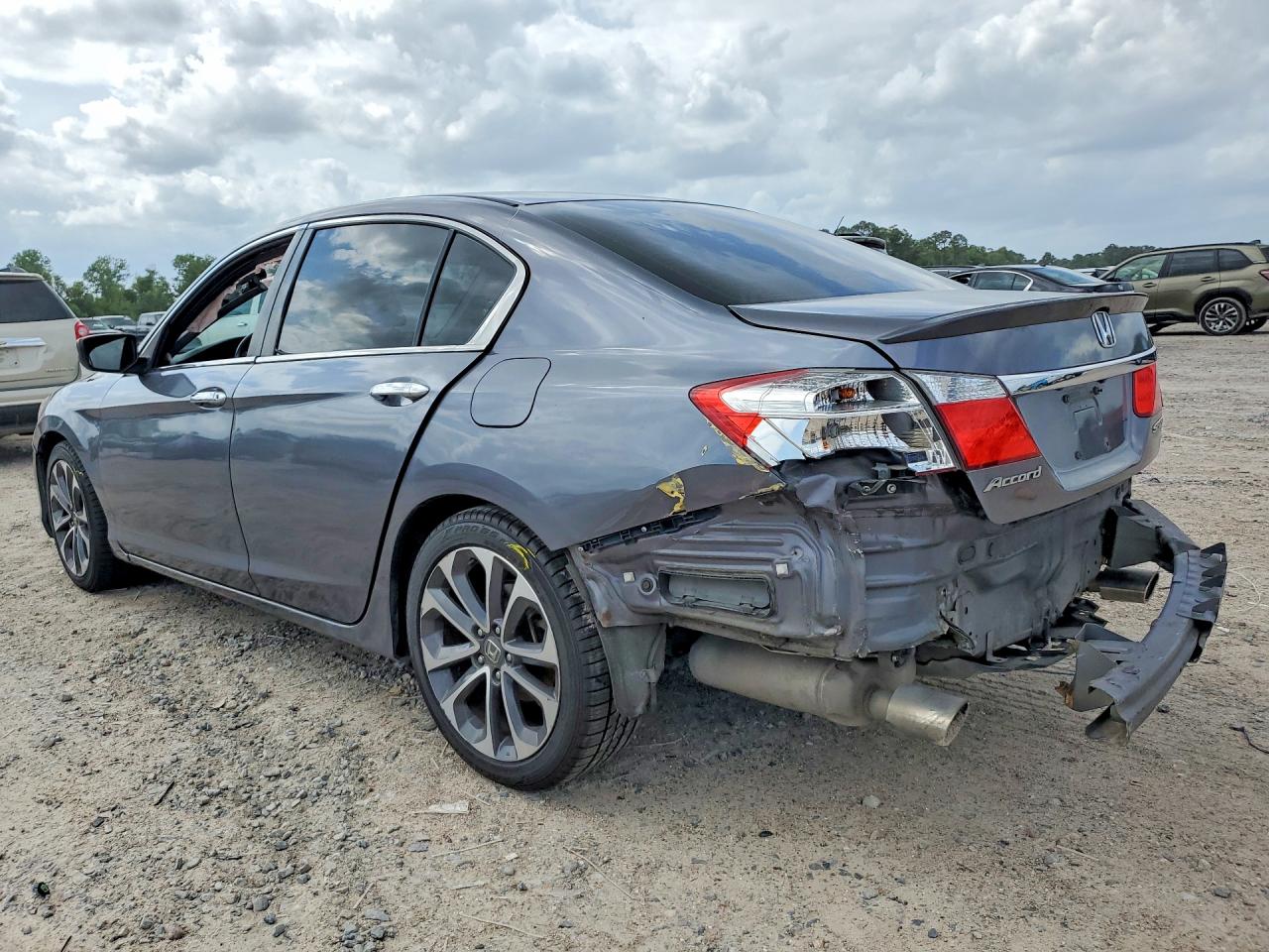 2015 HONDA ACCORD SPORT photo 4