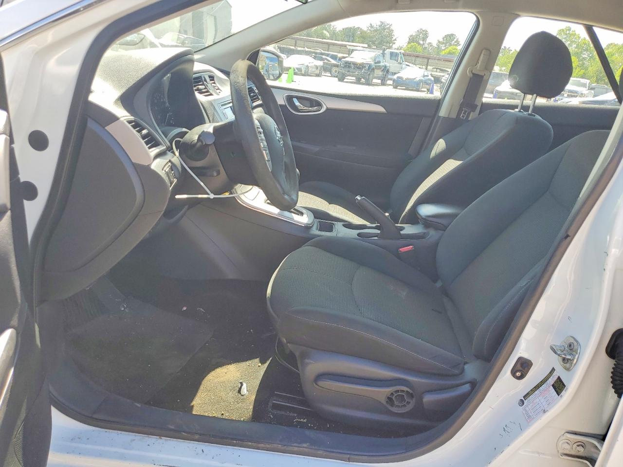 2015 NISSAN SENTRA S photo 19