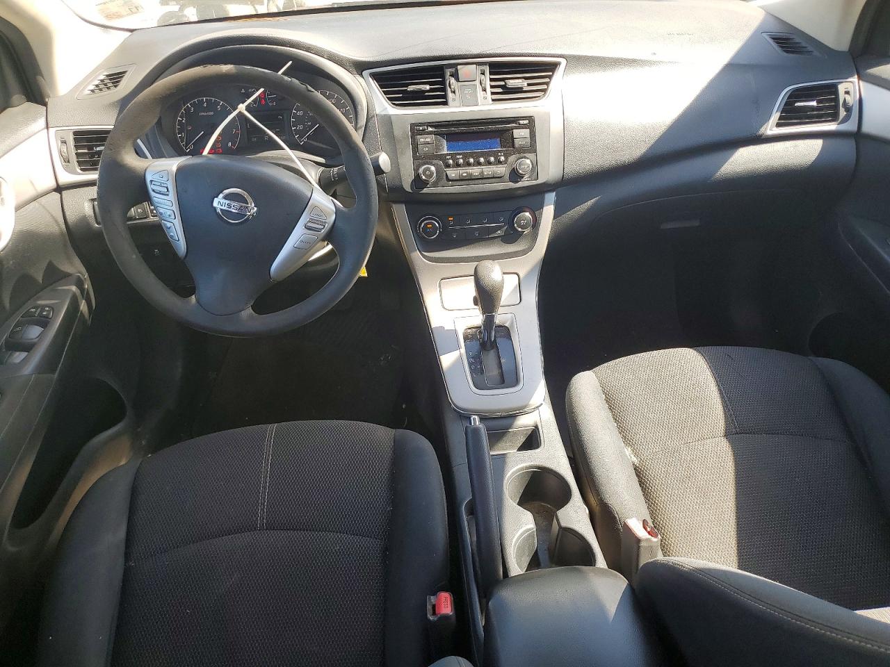 2015 NISSAN SENTRA S photo 22