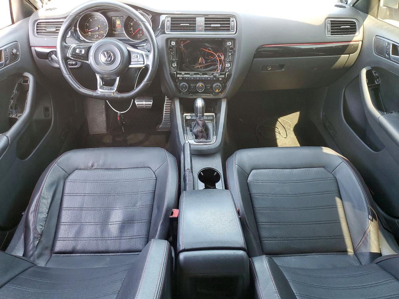2016 VOLKSWAGEN JETTA GLI photo 22