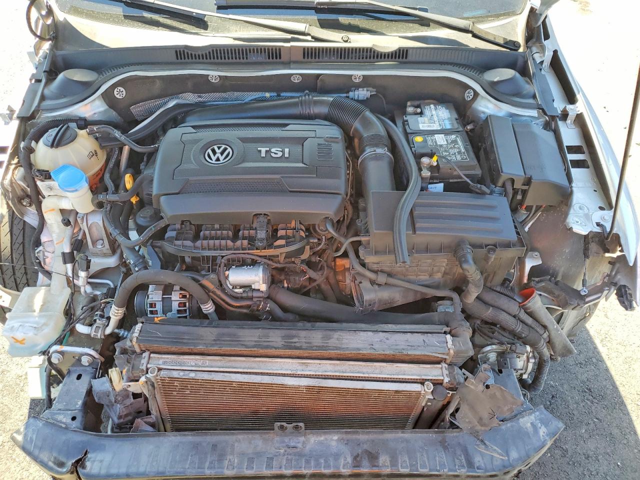 2016 VOLKSWAGEN JETTA GLI photo 31