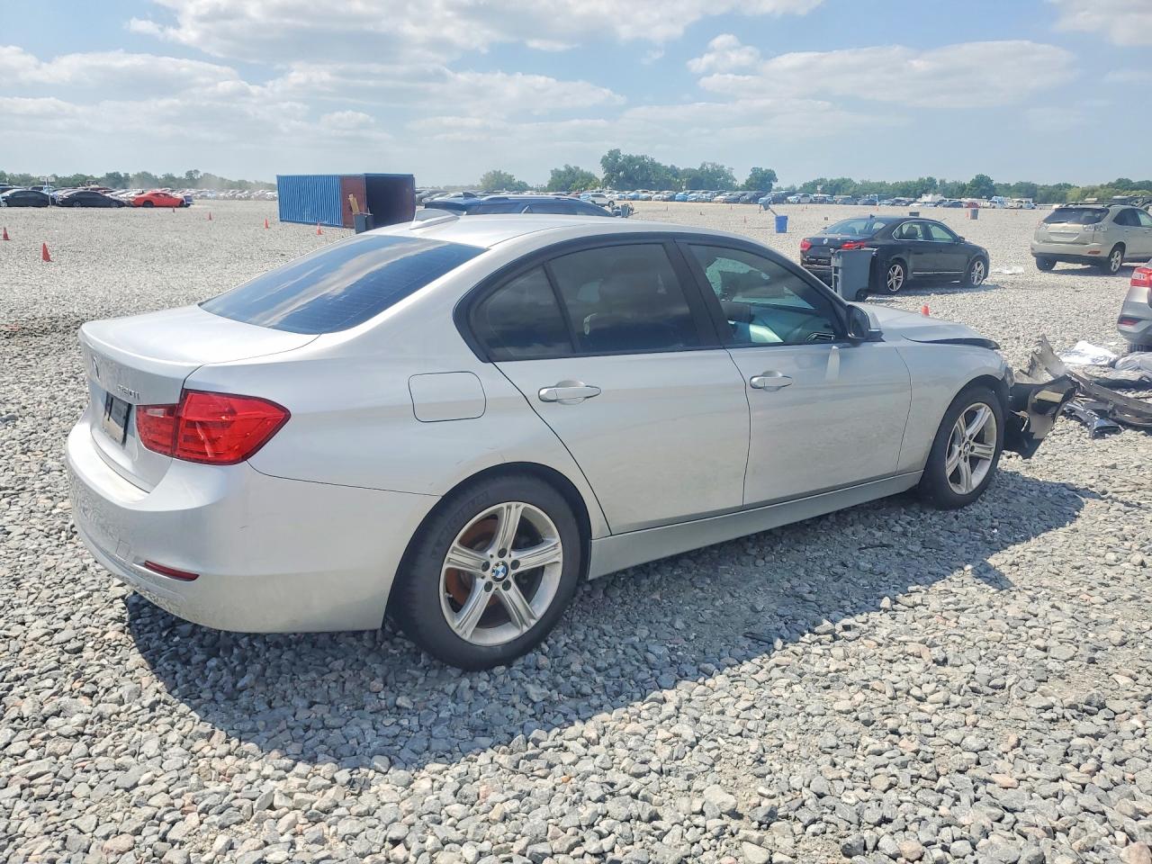 2014 BMW 320 I photo 3