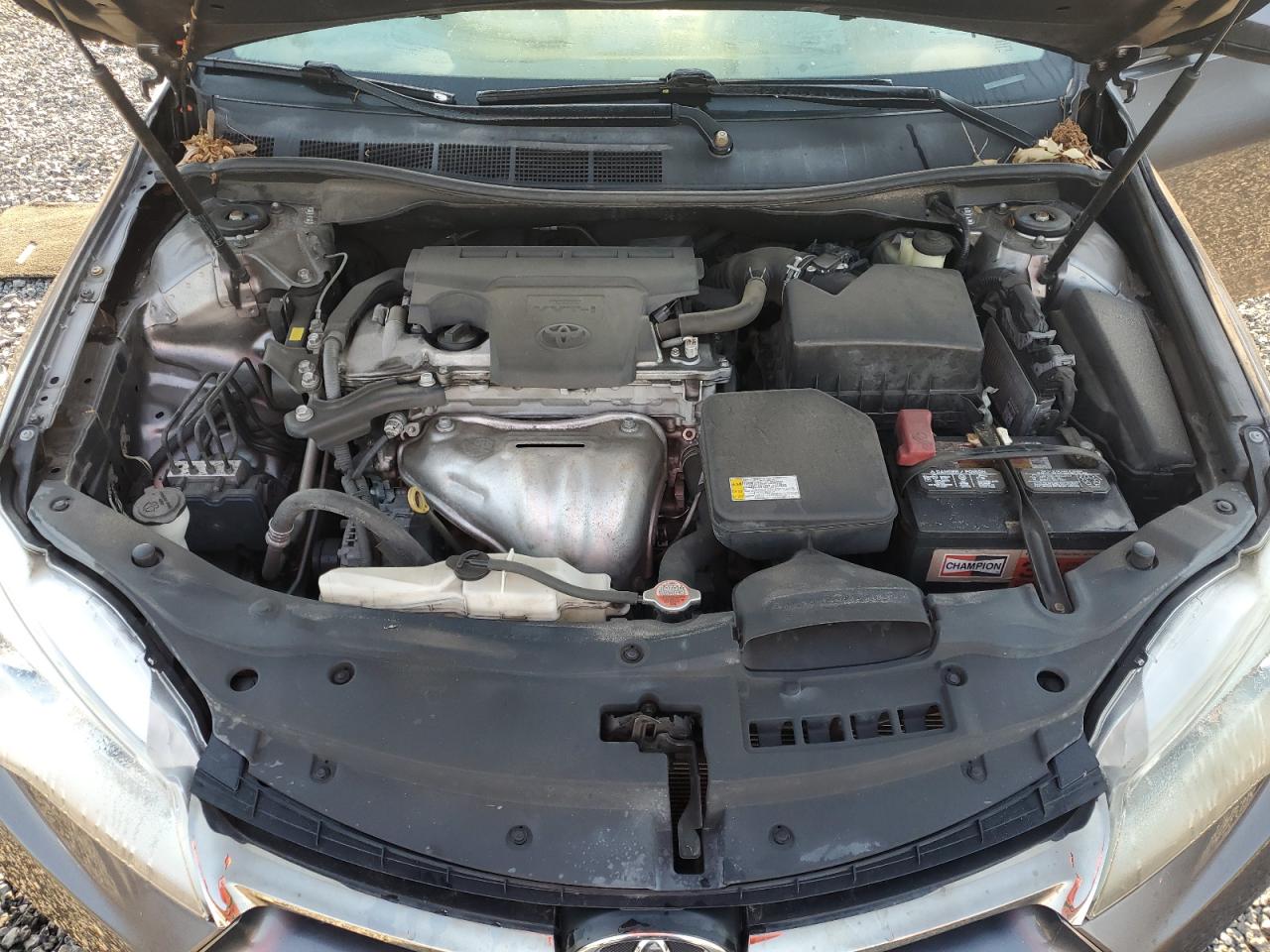 2016 TOYOTA CAMRY SE photo 31