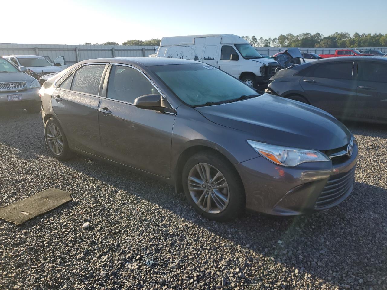 2016 TOYOTA CAMRY SE photo 10