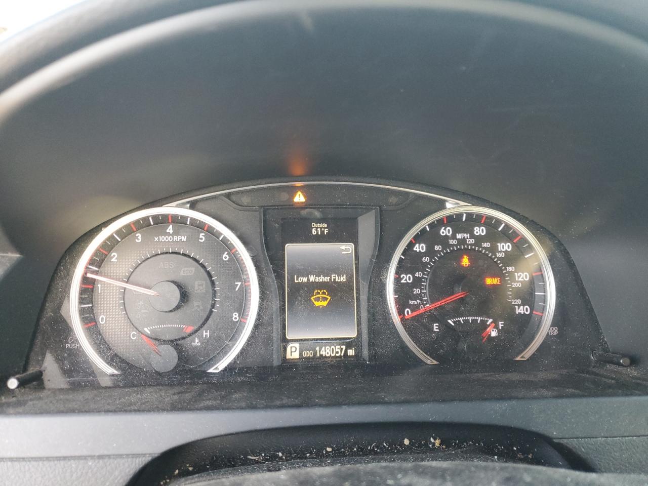 2016 TOYOTA CAMRY SE photo 25