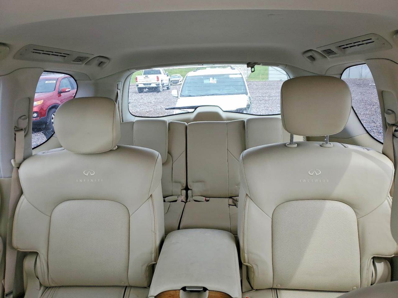 2012 INFINITI QX56 BASE photo 19