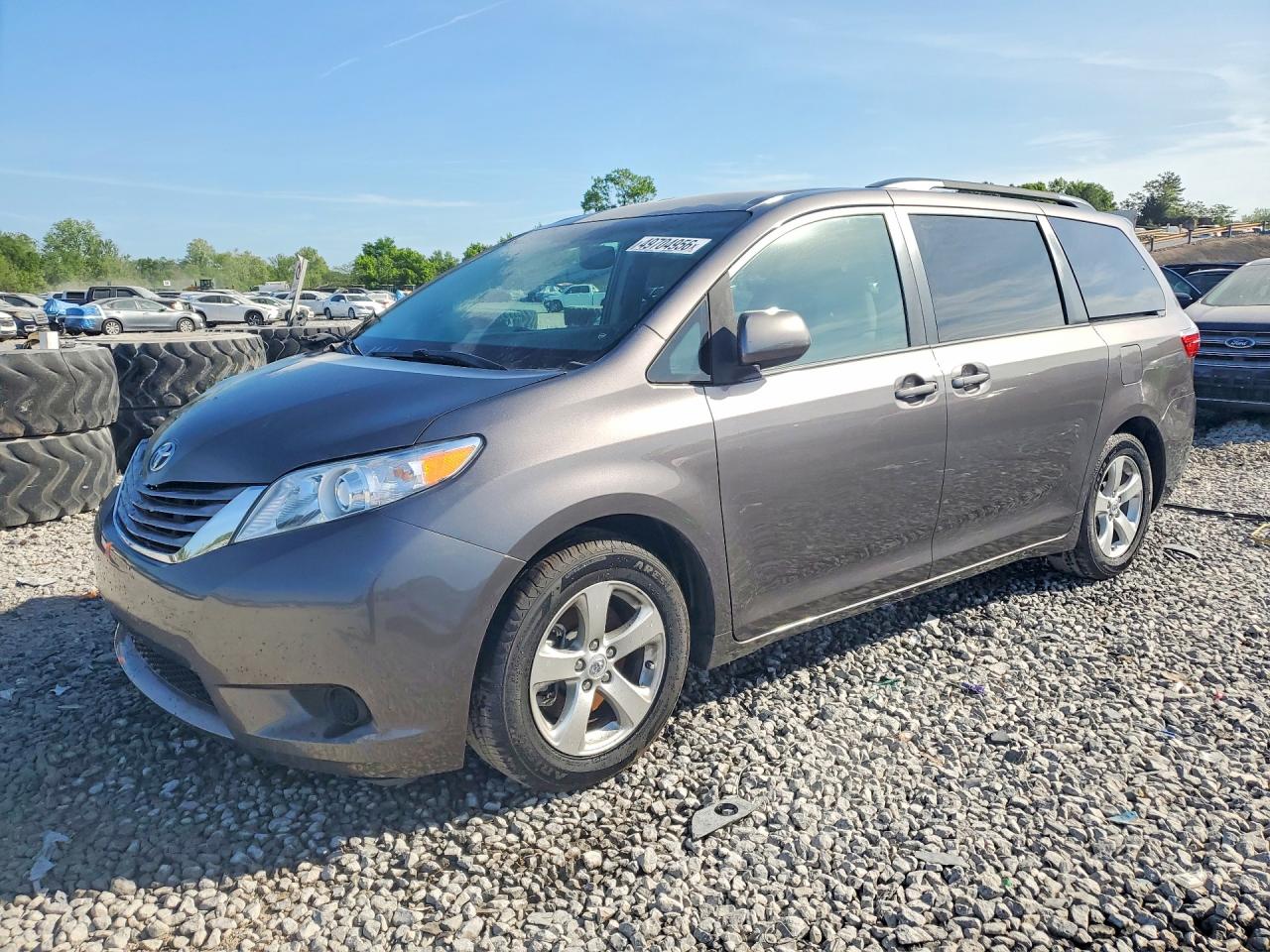 2016 TOYOTA SIENNA