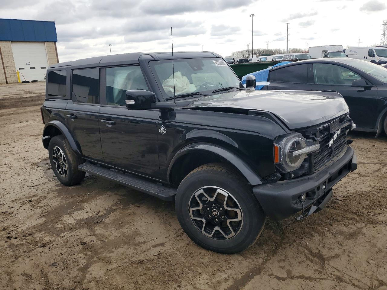 2023 FORD BRONCO BASE photo 4