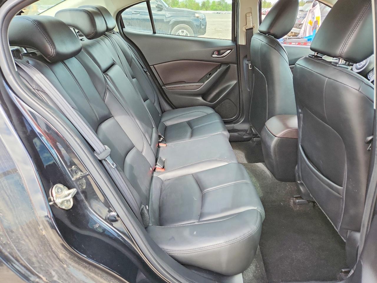 2018 MAZDA 3 TOURING photo 10