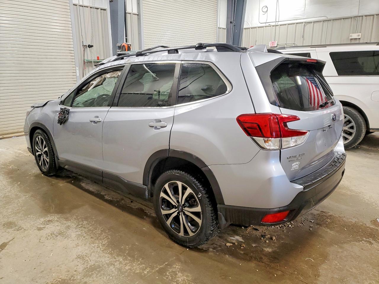 2019 SUBARU FORESTER LIMITED photo 2