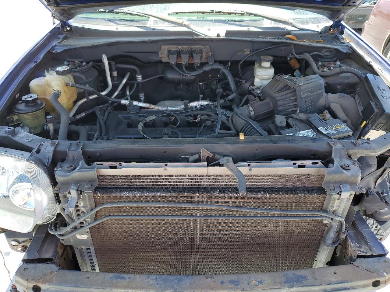 2005 FORD ESCAPE XLS photo 23