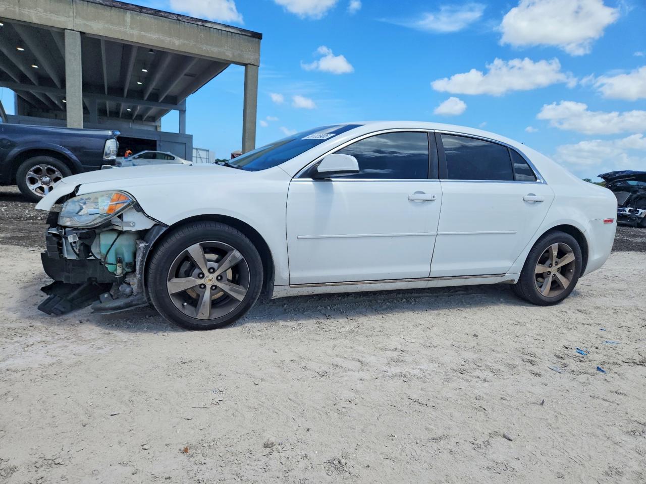 2011 CHEVROLET MALIBU