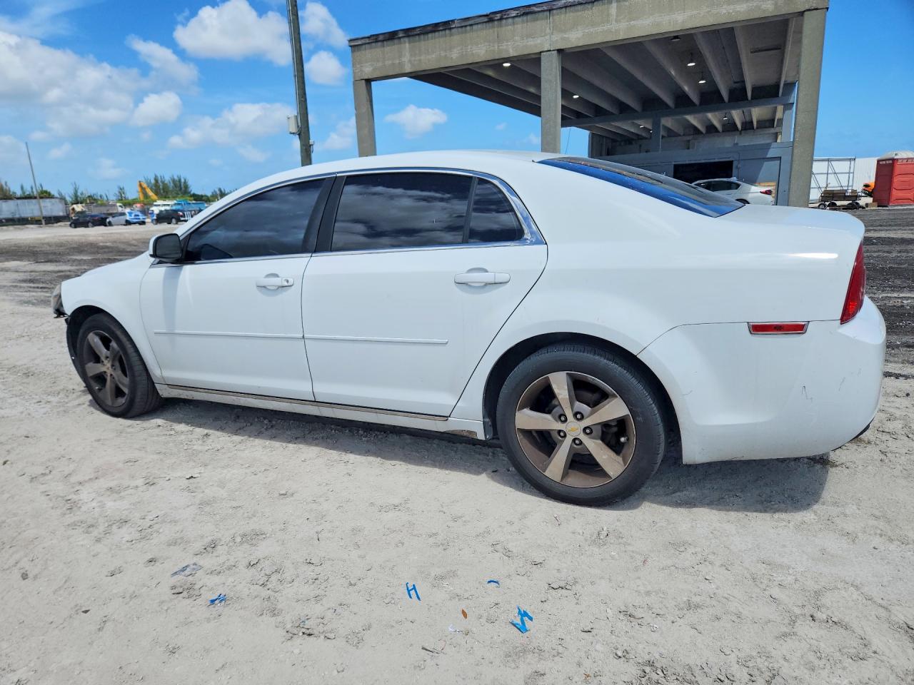 2011 CHEVROLET MALIBU 1LT photo 4