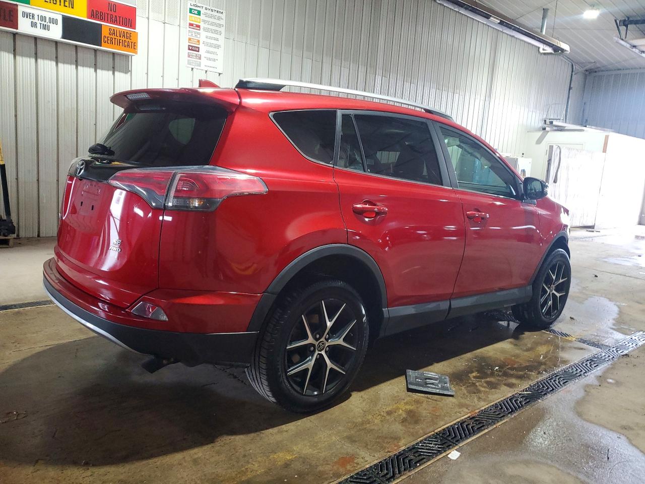 2017 TOYOTA RAV4 SE photo 5
