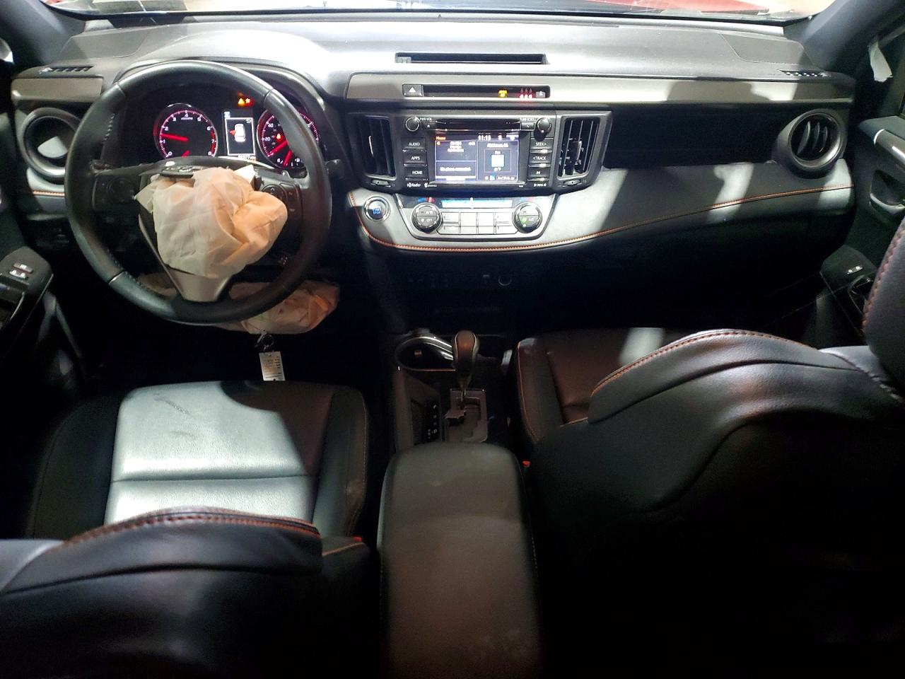 2017 TOYOTA RAV4 SE photo 15