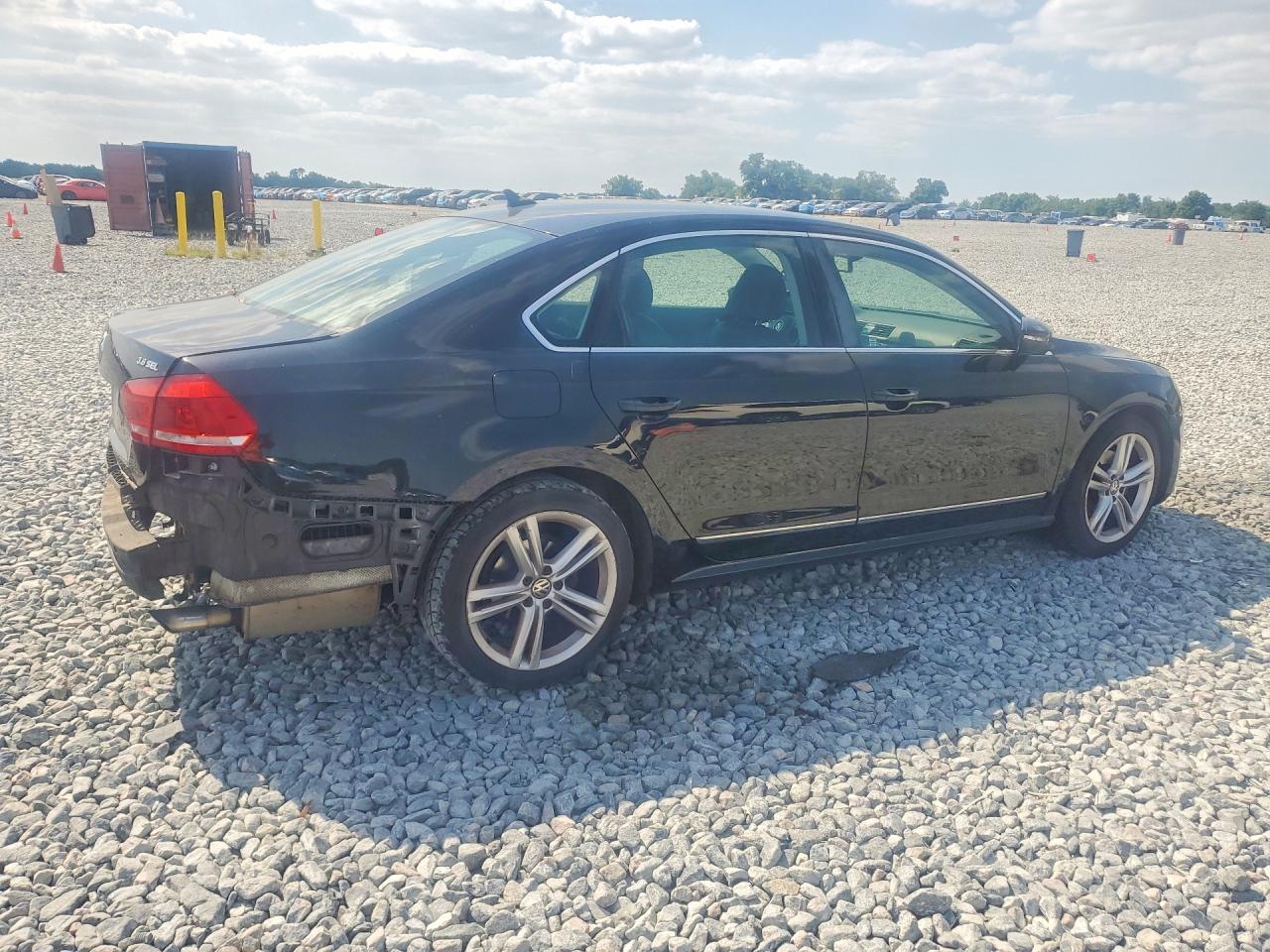 2012 VOLKSWAGEN PASSAT SEL photo 7