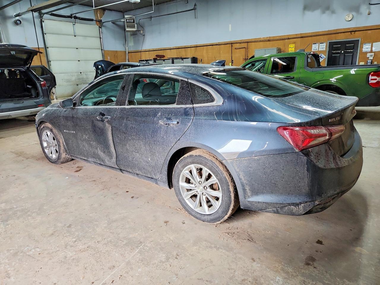 2020 CHEVROLET MALIBU LT photo 4