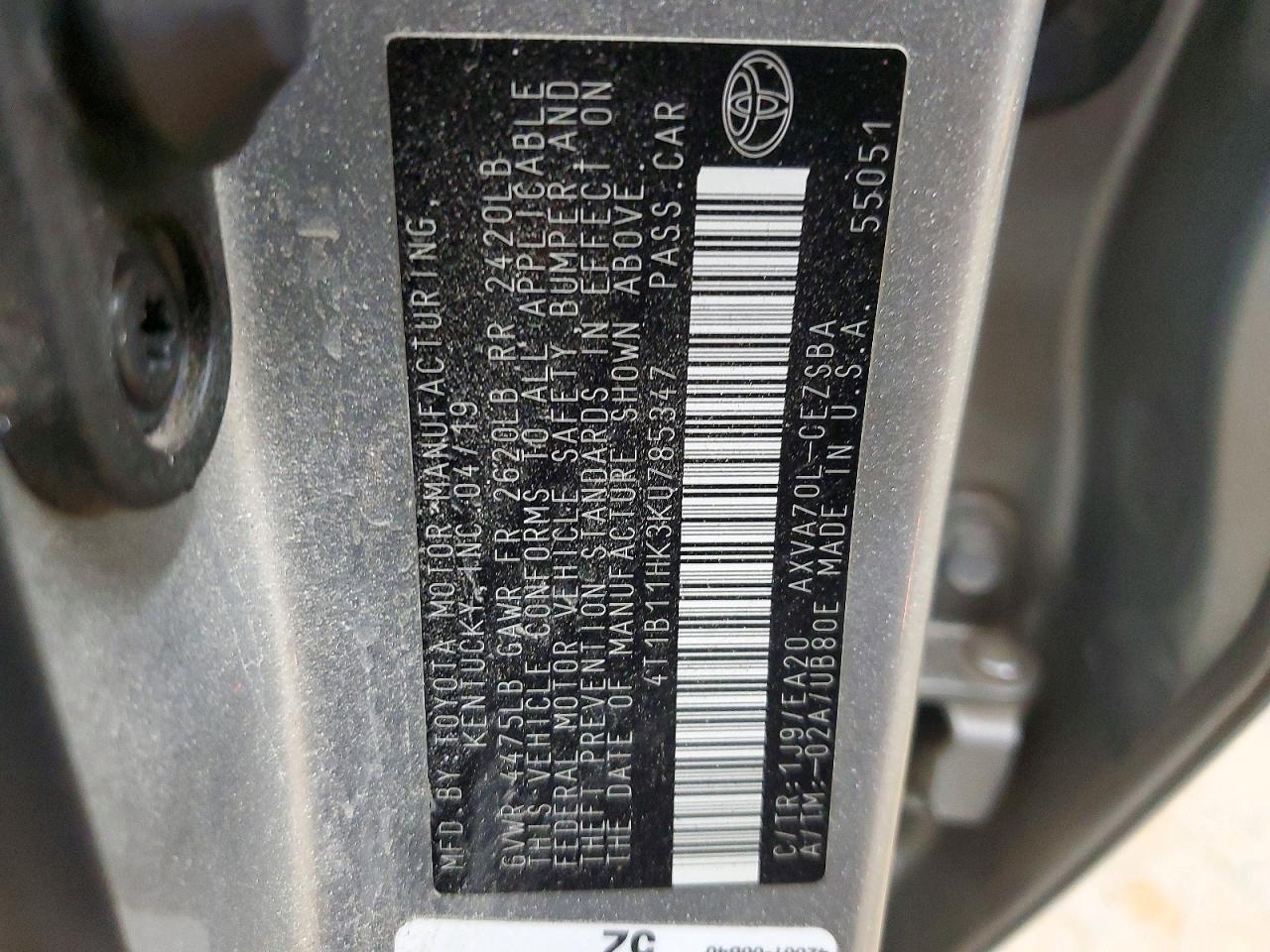 2019 TOYOTA CAMRY SE photo 12