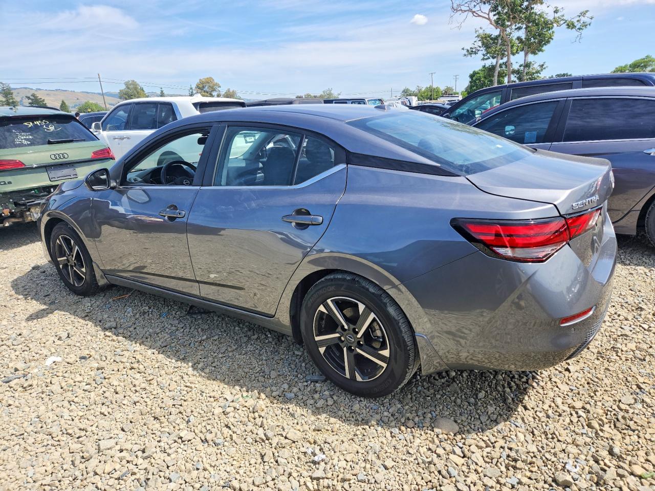 2024 NISSAN SENTRA SV photo 3