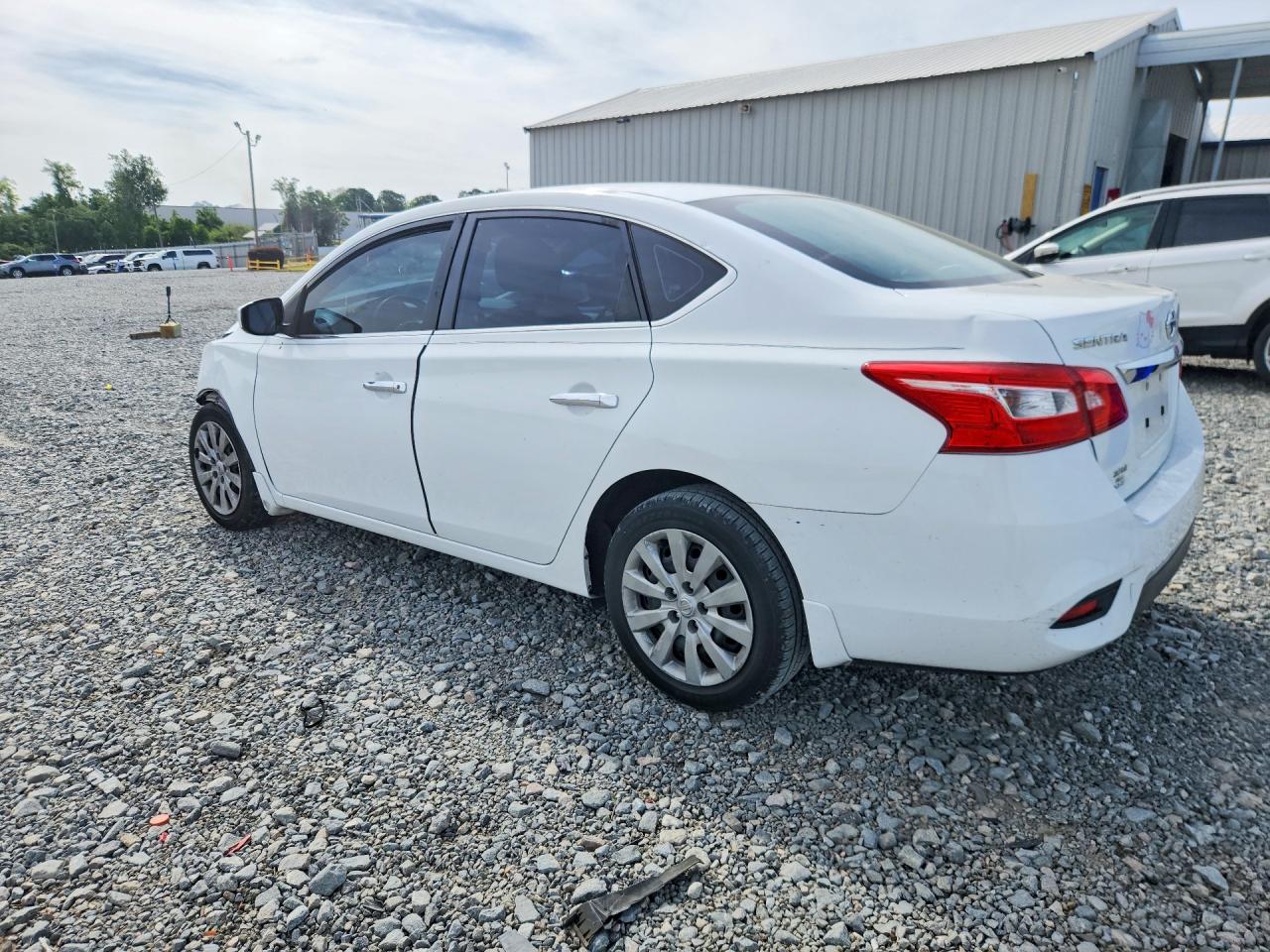 2018 NISSAN SENTRA S photo 3
