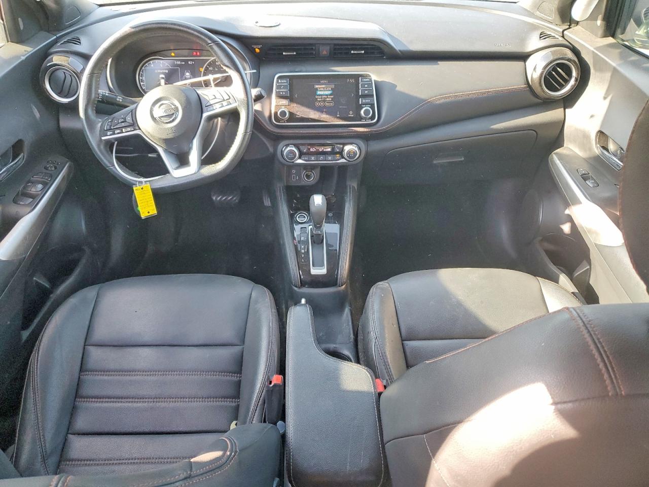 2020 NISSAN KICKS SR photo 15