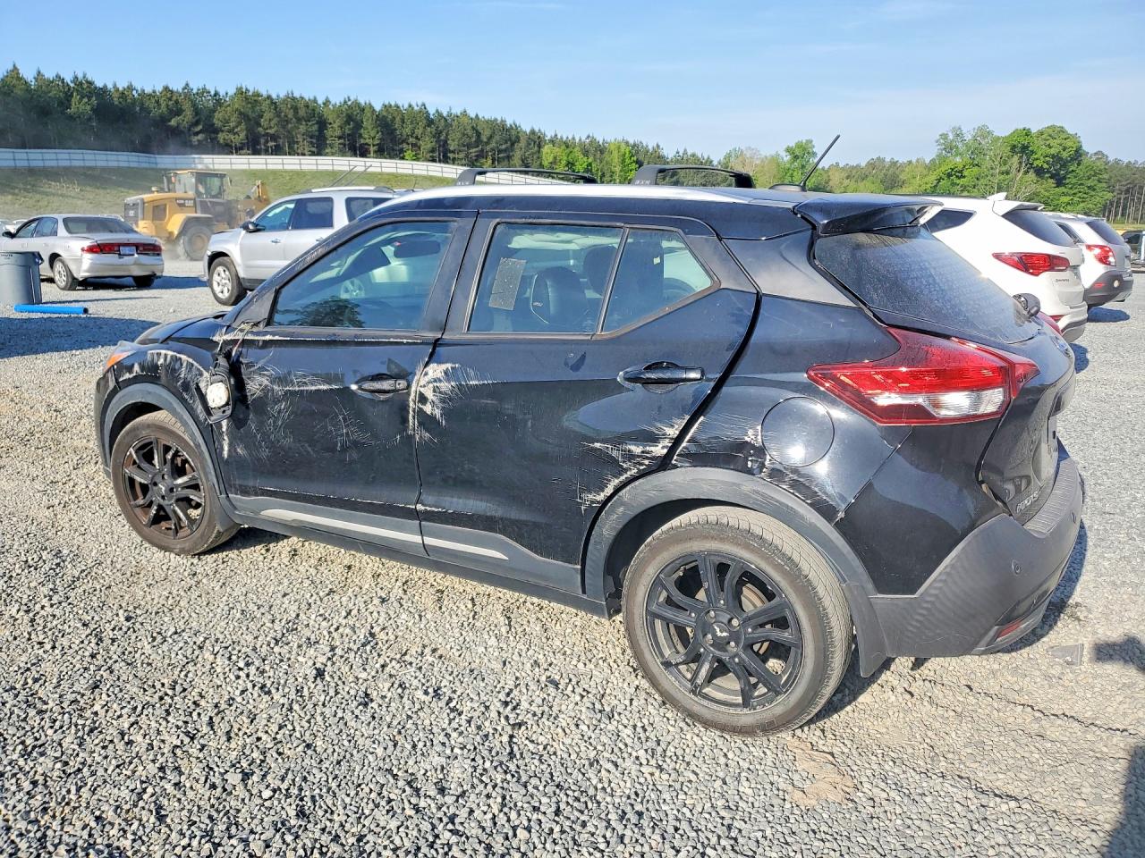 2020 NISSAN KICKS SR photo 3