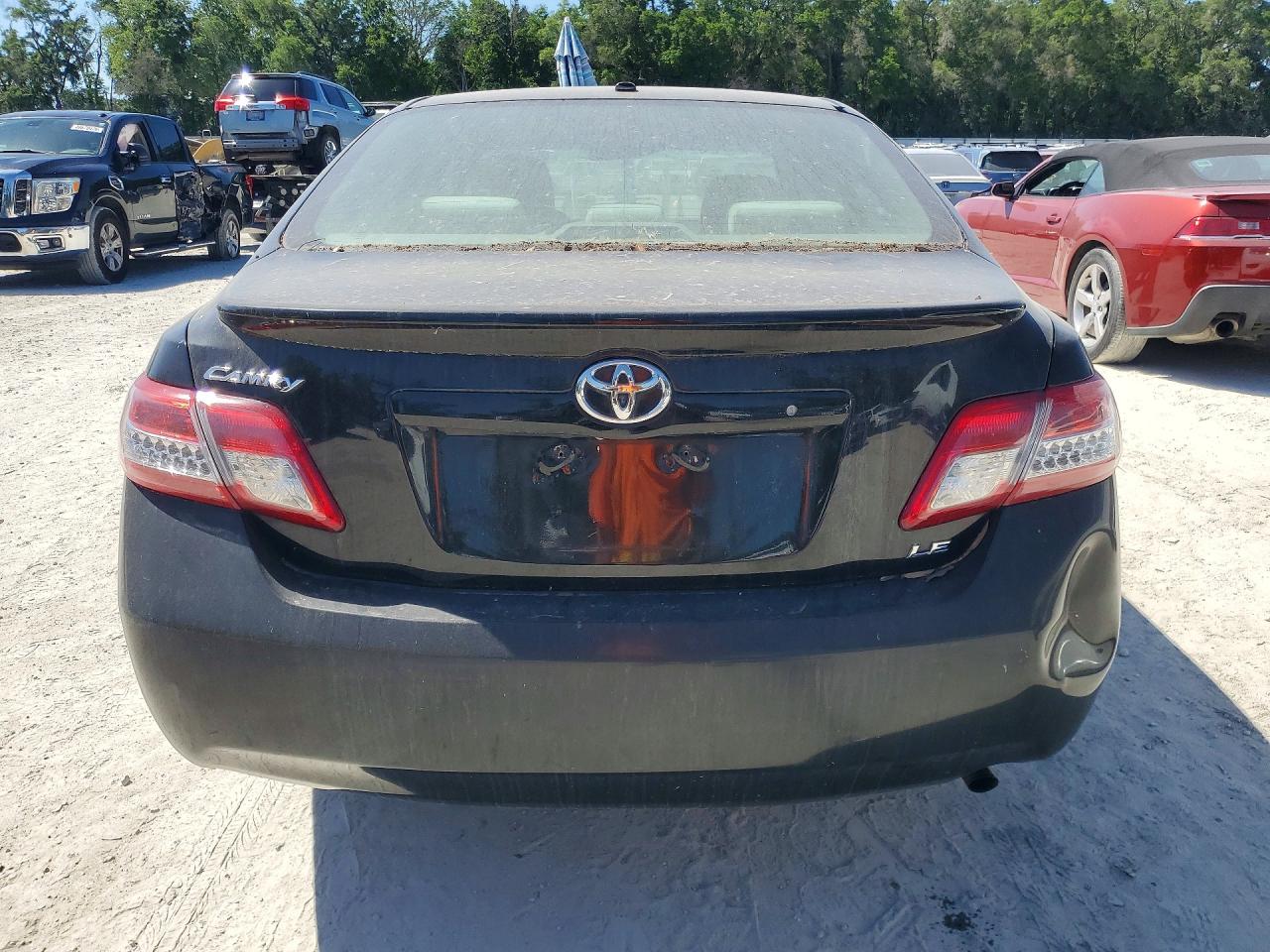 2010 TOYOTA CAMRY LE photo 16