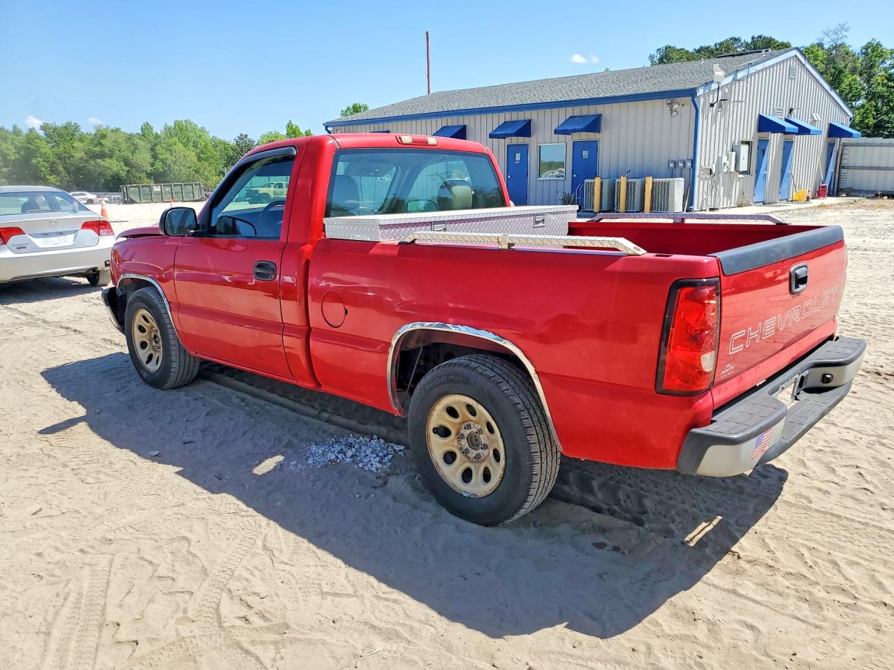 2007 CHEVROLET SILVERADO C1500 CLASSIC photo 3