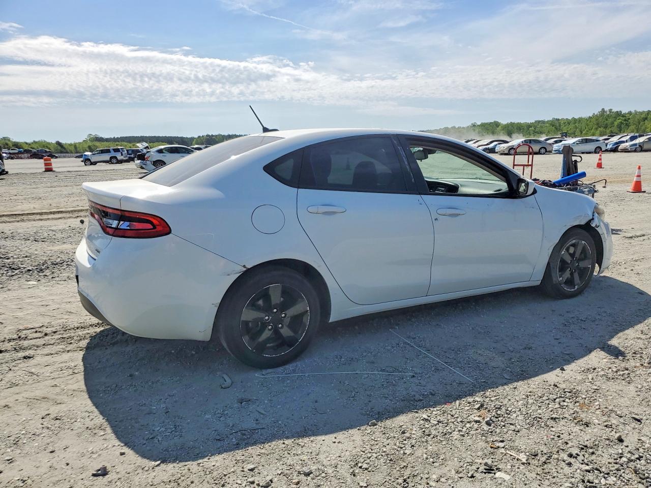 2015 DODGE DART SXT photo 5