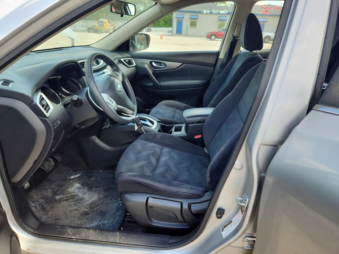 2016 NISSAN ROGUE S photo 13