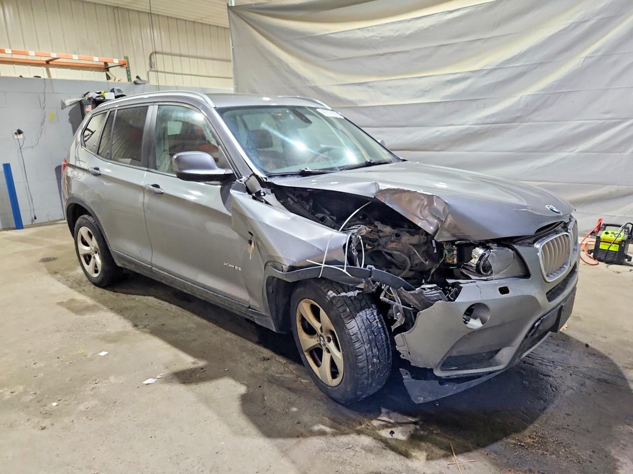 2012 BMW X3 XDRIVE28I photo 4