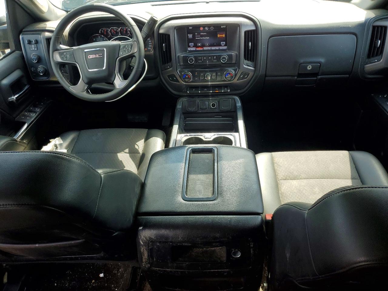 2015 GMC SIERRA K2500 SLE photo 15