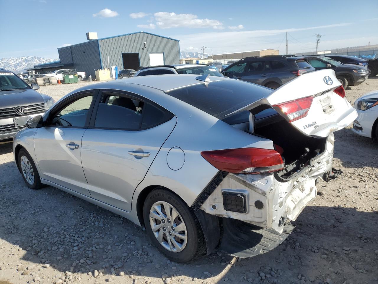 2017 HYUNDAI ELANTRA SE photo 3