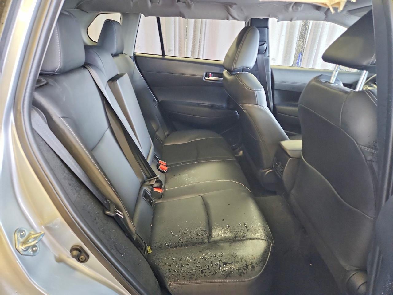 2024 TOYOTA COROLLA CROSS XLE photo 19