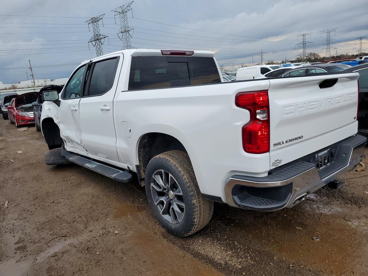 2023 CHEVROLET SILVERADO K1500 LT photo 3