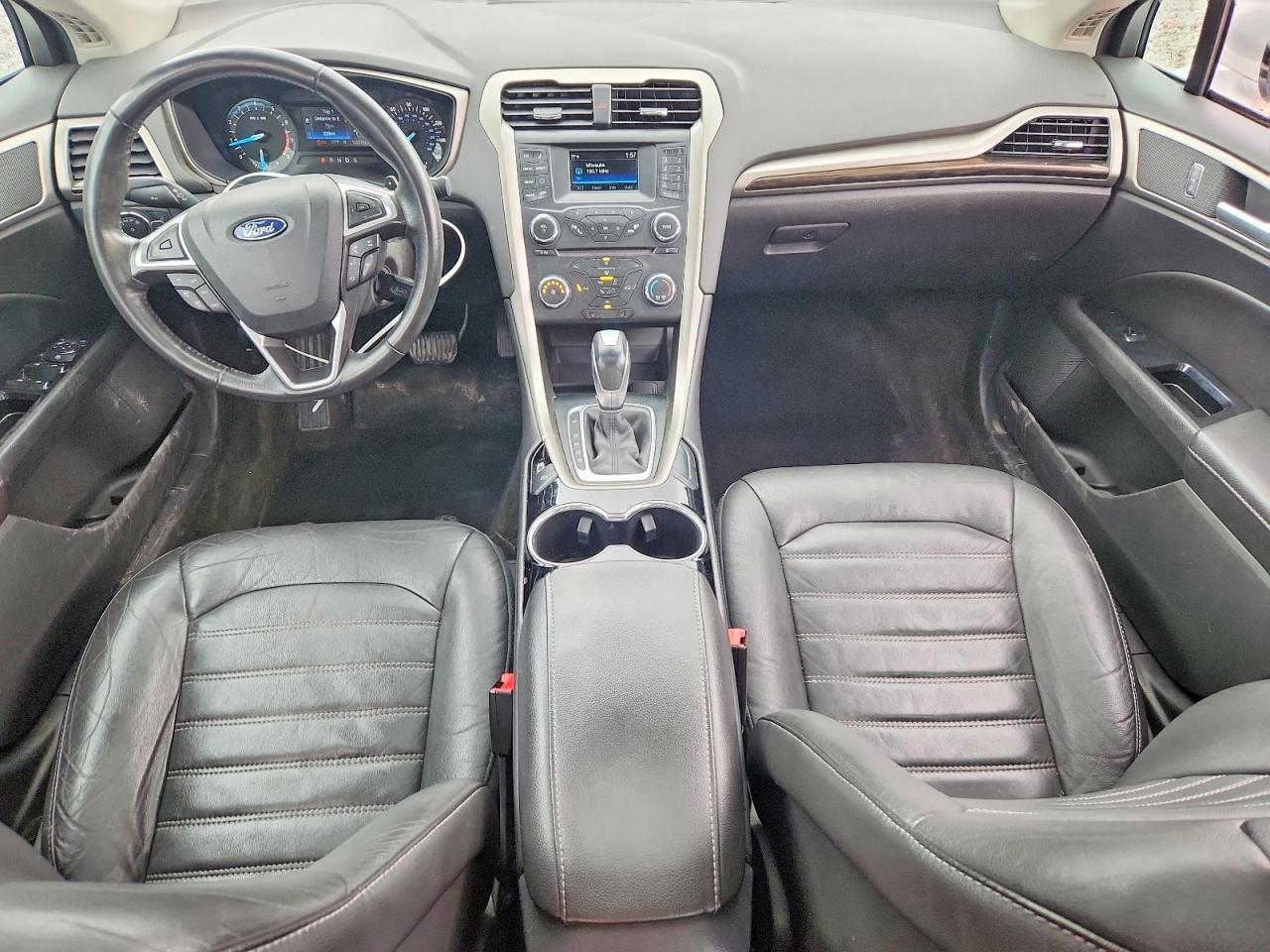 2014 FORD FUSION SE photo 22