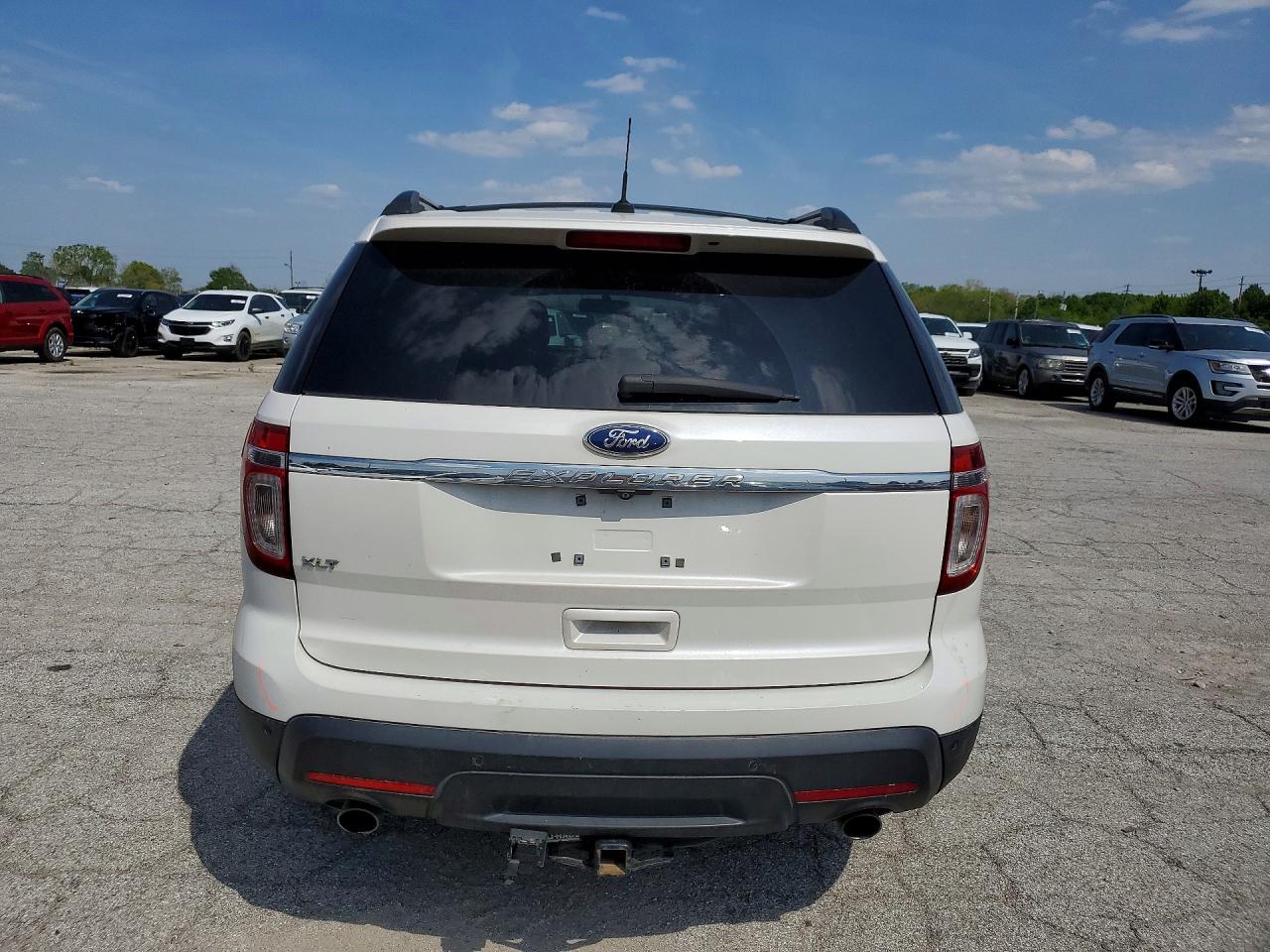 2015 FORD EXPLORER XLT photo 11