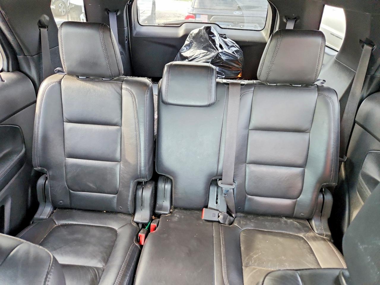 2015 FORD EXPLORER XLT photo 19