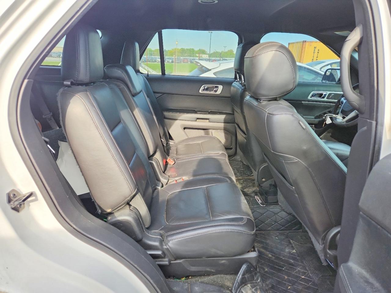 2015 FORD EXPLORER XLT photo 21
