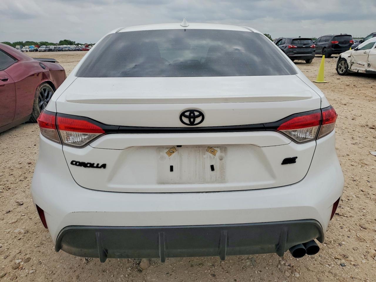2023 TOYOTA COROLLA SE photo 6