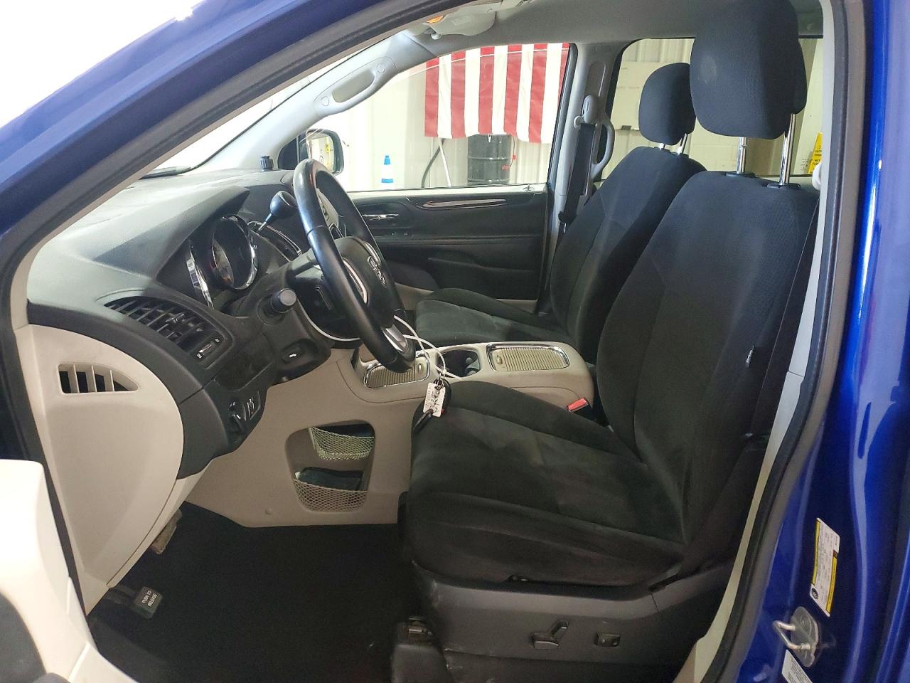 2013 DODGE GRAND CARAVAN SXT photo 13