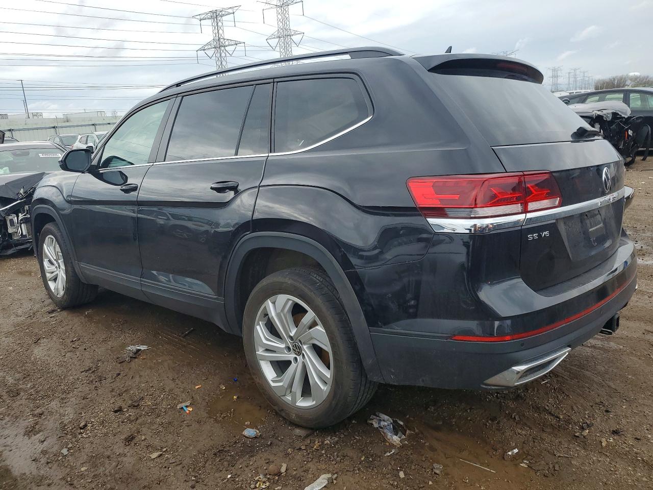 2023 VOLKSWAGEN ATLAS SE photo 2