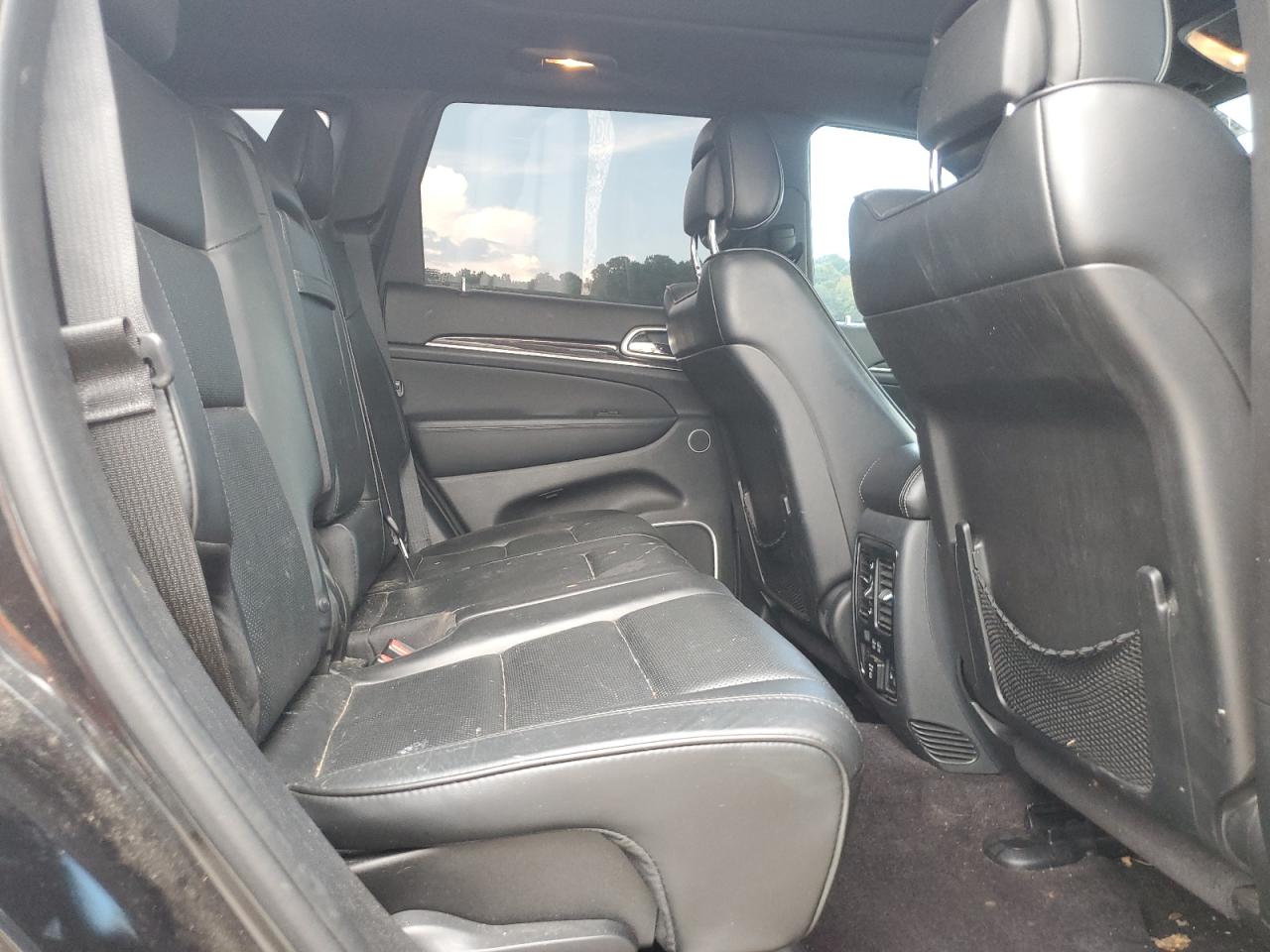 2015 JEEP GRAND CHEROKEE OVERLAND photo 31