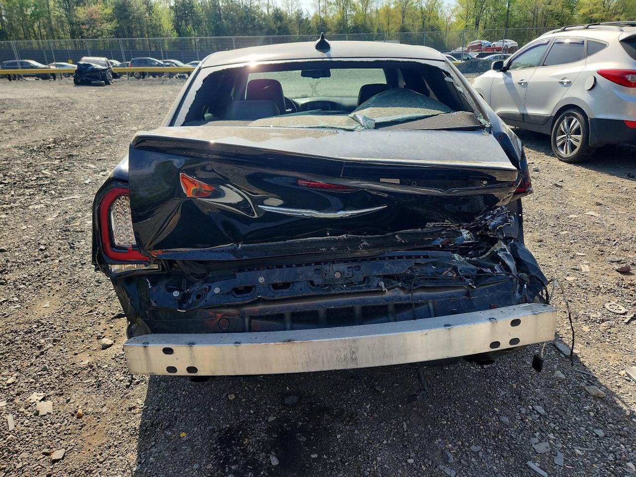 2019 CHRYSLER 300 S photo 11