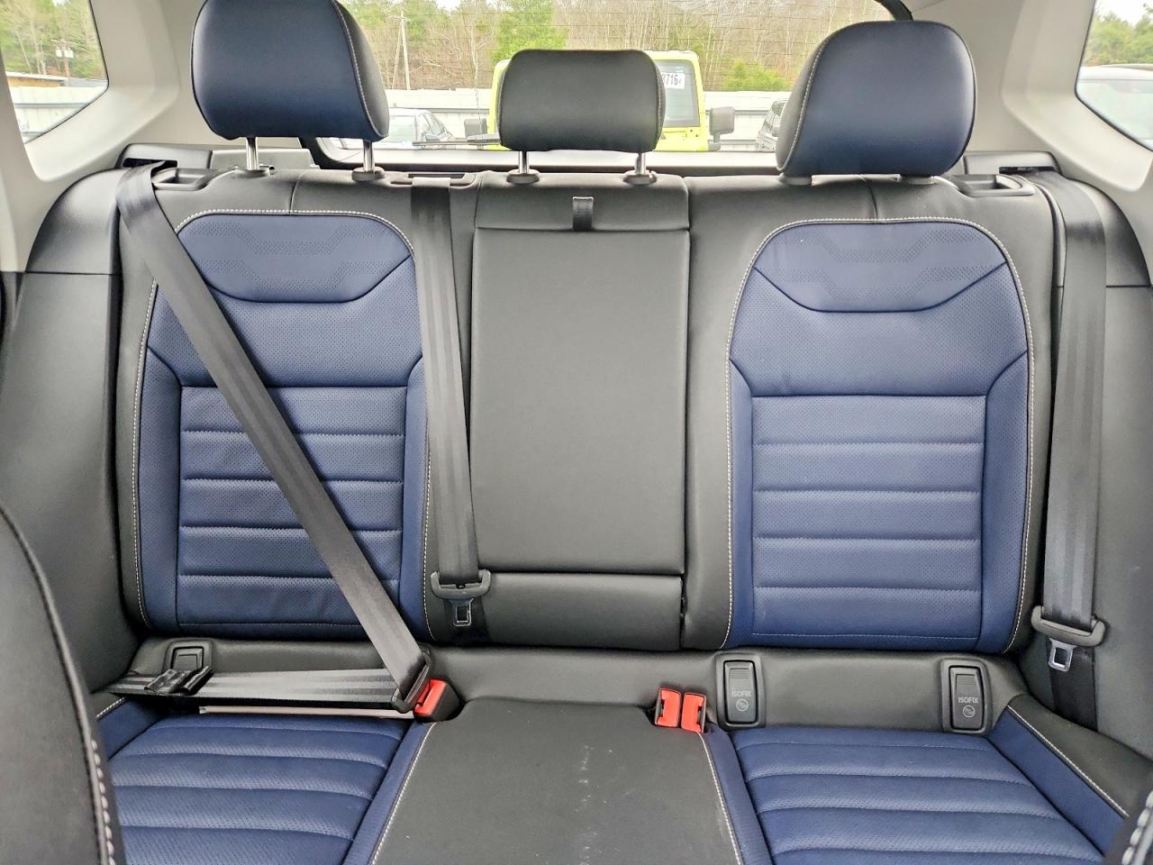 2026 VOLKSWAGEN TAOS SEL photo 28