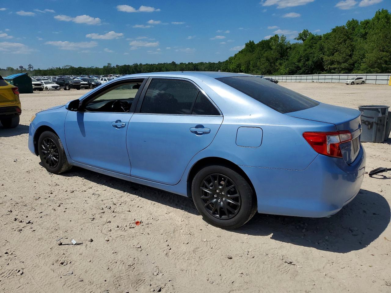 2012 TOYOTA CAMRY L photo 3