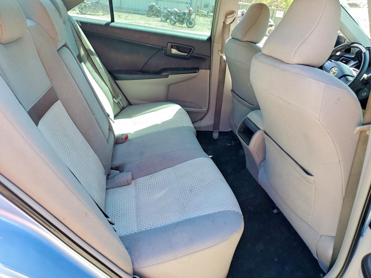 2012 TOYOTA CAMRY L photo 19