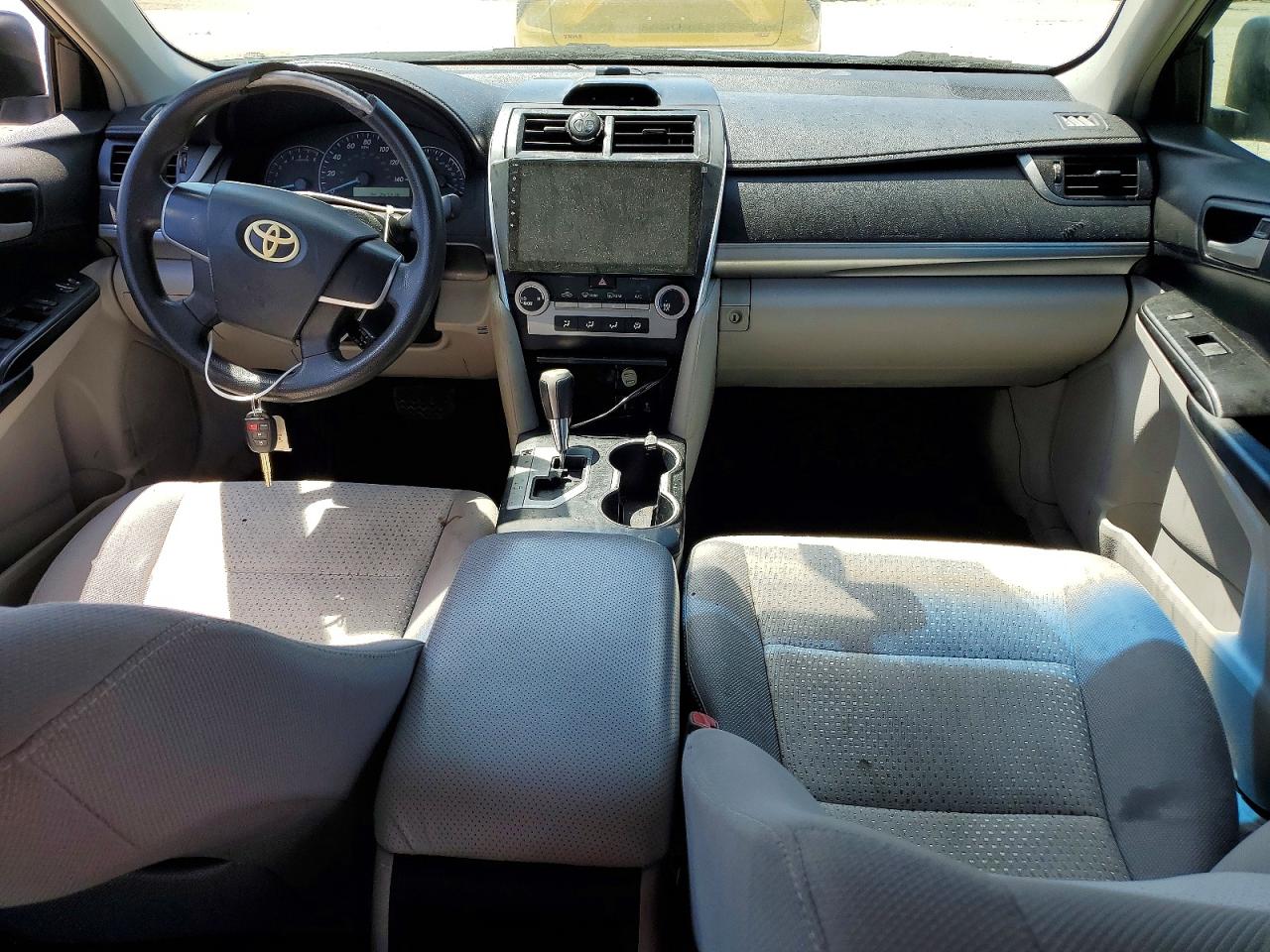 2012 TOYOTA CAMRY L photo 15