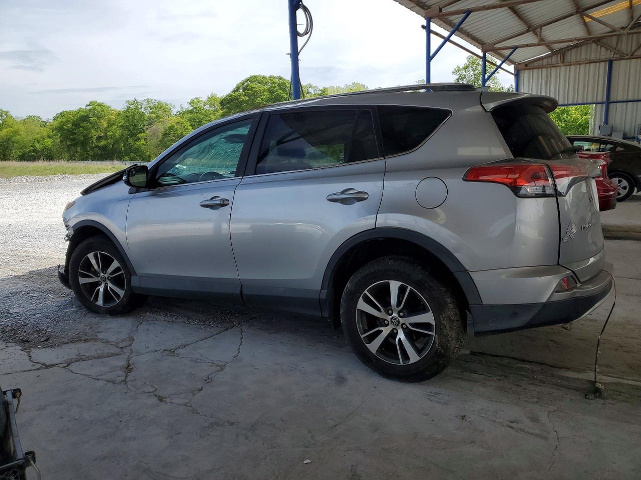 2016 TOYOTA RAV4 XLE photo 3