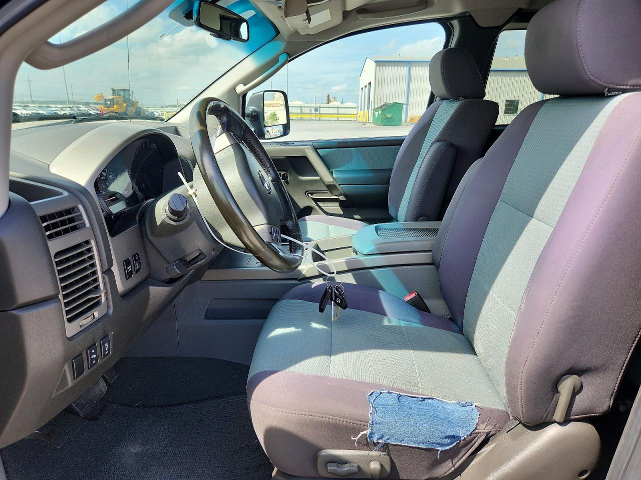2006 NISSAN TITAN XE FFV photo 13